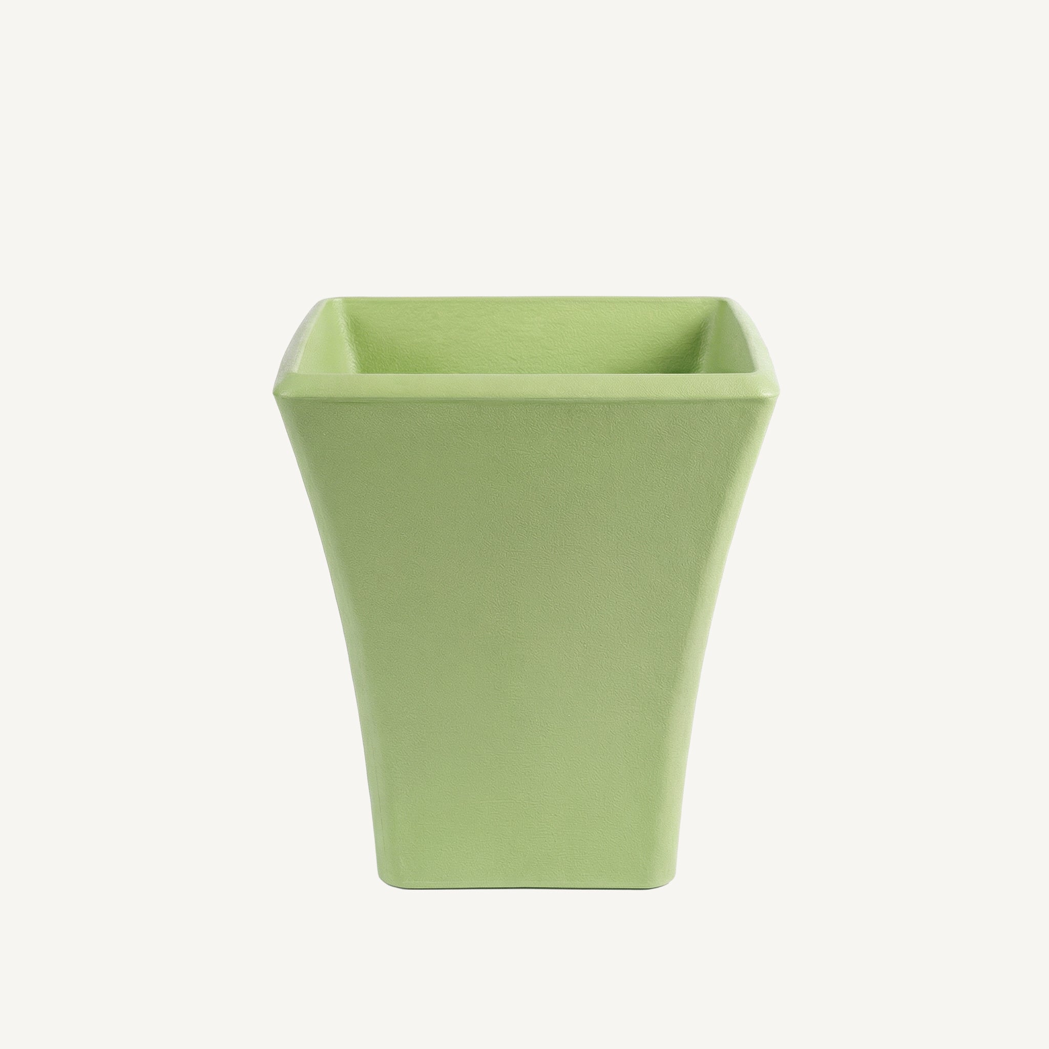 כד פלסטיק מעוצב · 36.5 ס"מ
